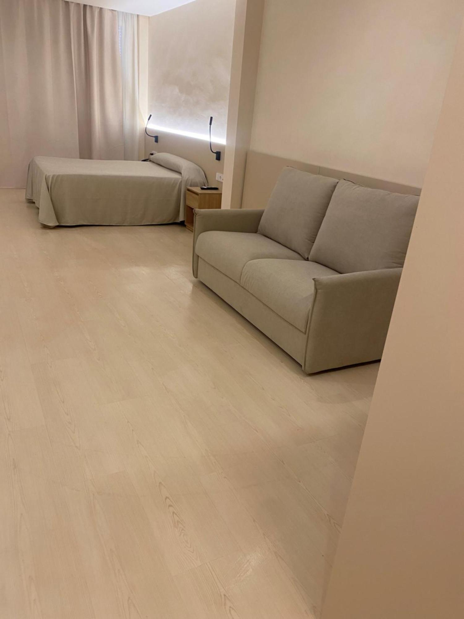 El Globo Otel Valensiya Dış mekan fotoğraf